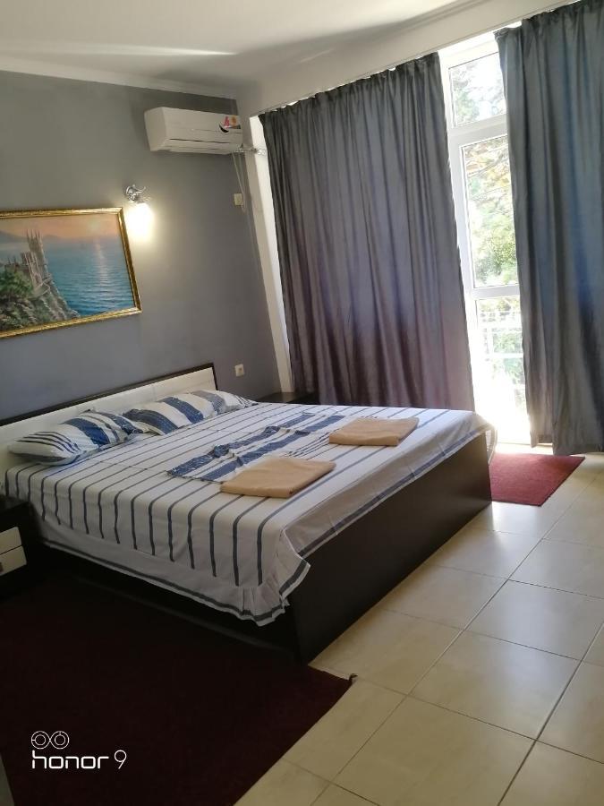 Отель Mirraflores New Athos Экстерьер фото