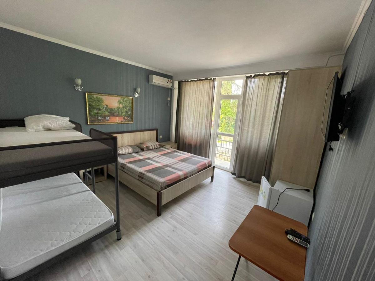 Отель Mirraflores New Athos Экстерьер фото